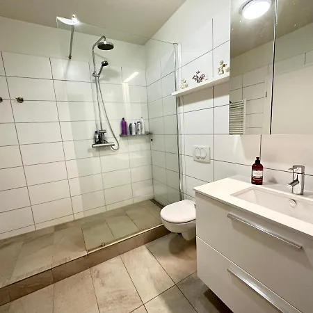 Modern 2 Bedroom In Kopavogur Apartment