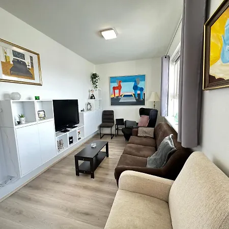 Apartment Modern 2 Bedroom In Kopavogur *